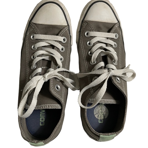 CONVERSE Gray Low Lace-up Classic Sneaker Shoe - 7 woman / 5 men - Picture 2 of 7